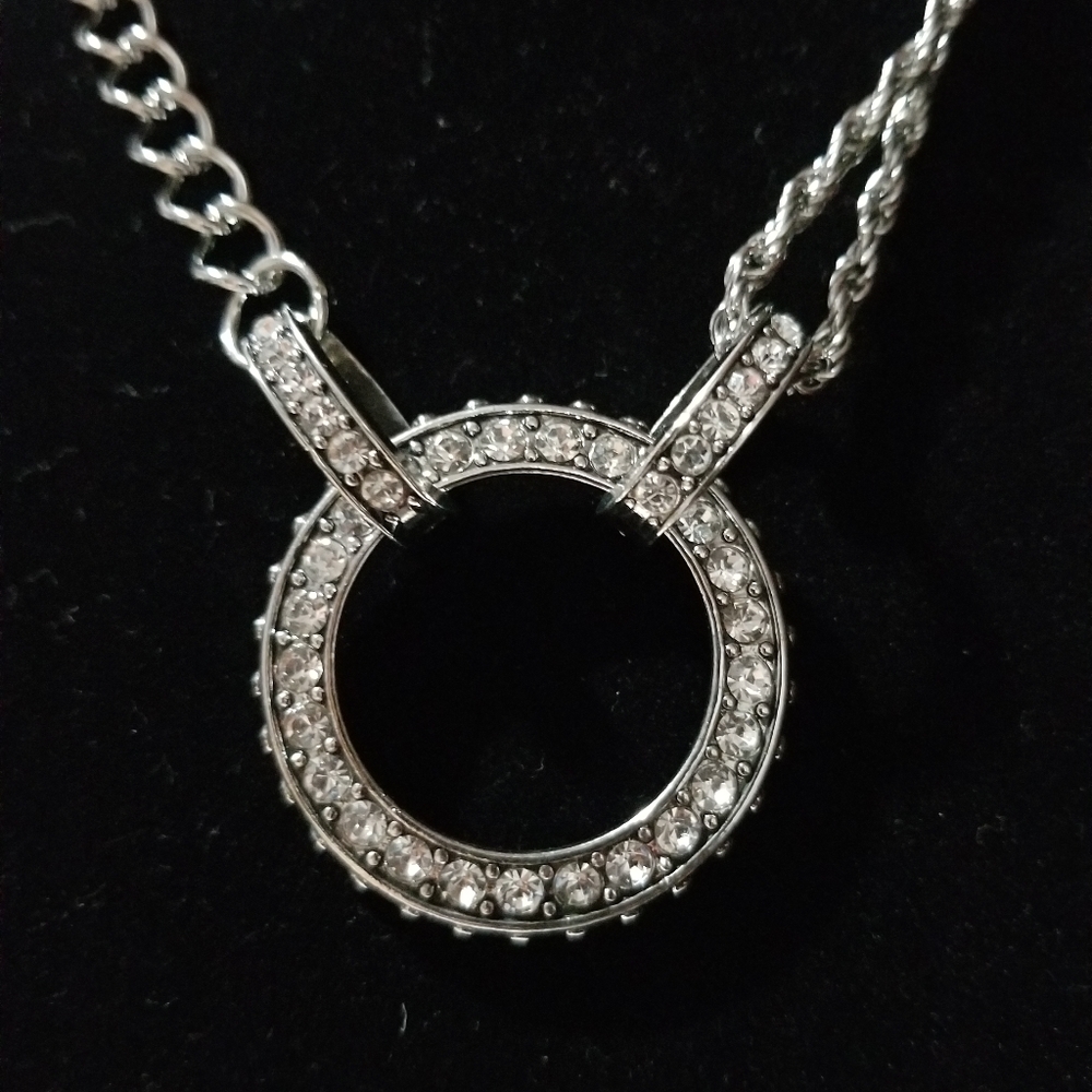 Silver rhinestone paparazzi short necklace
